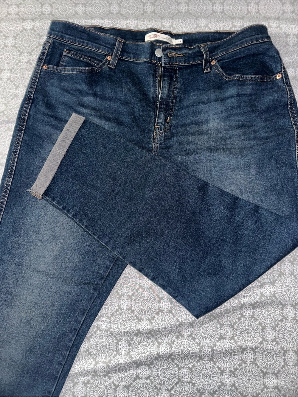 #163 Levi's woman Dark Indigo Straight Jeans